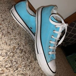 Women’s Size 7 Blue Converse